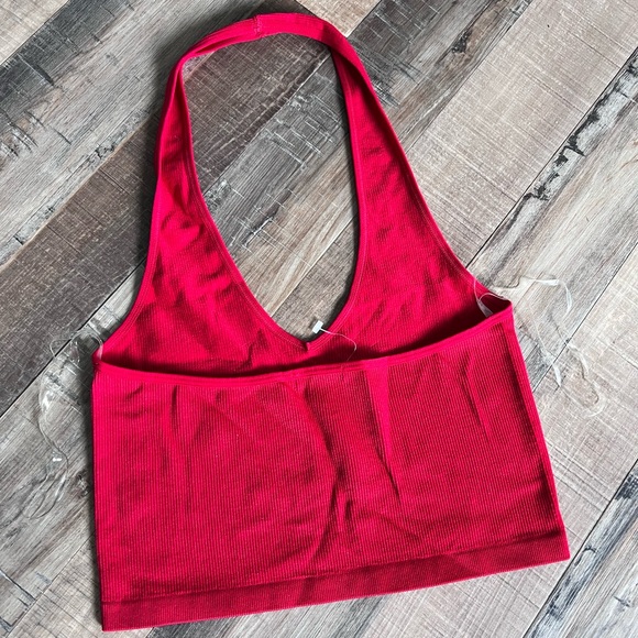Red Ribbed halter tank - Picture 4 of 4